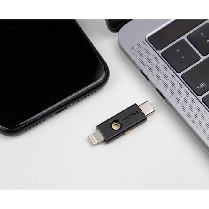 YubiKey 5Ci USB-C/lightning 1