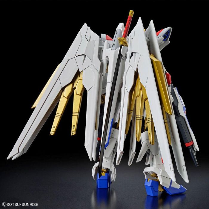 Maqueta HGCE 1/144 Mighty Strike Freedom Gundam 3