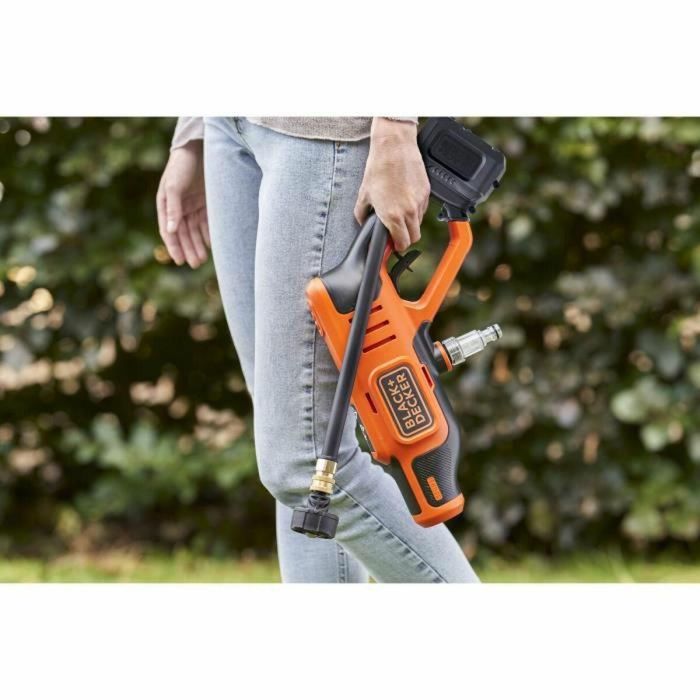 Black+Decker BCPC18B-XJ Hidrolimpiadora Inalámbrica 18V Litio 24 Bares Sin Batería, Boquilla 5 en 1, Multiusos para Limpieza Exterior 7