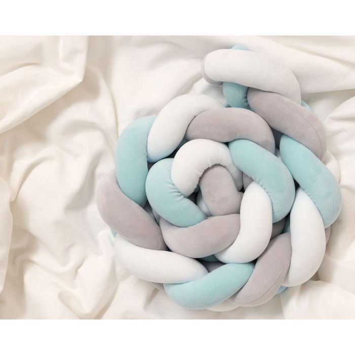 KioKids Trenza Protectora Acolchada para Cuna y Cama, Chichonera Bebé Antigolpes, Azul y Gris, 1,50 metros 0 KioKids Trenza Protectora Acolchada para Cuna y Cama, Chichonera Bebé Antigolpes, Azul y Gris, 1,50 metros 0