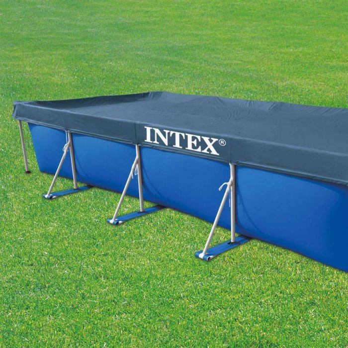Intex Cubierta protectora de lona para piscina tubular rectangular de 4.50 m, con rejilla de drenaje y solapa de 20 cm para sujeción 2