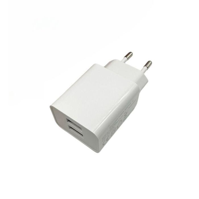 MicroConnect 2 x USB, 100 - 240 V, 2.4 A, 5 V, White MicroConnect 2 x USB, 100 - 240 V, 2.4 A, 5 V, White
