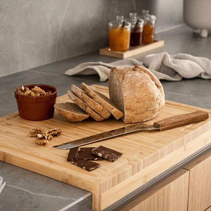 Andrea House Tabla de corte cc72078 de bambú y metal para cocina, 45 x 35 x 5 cm 1