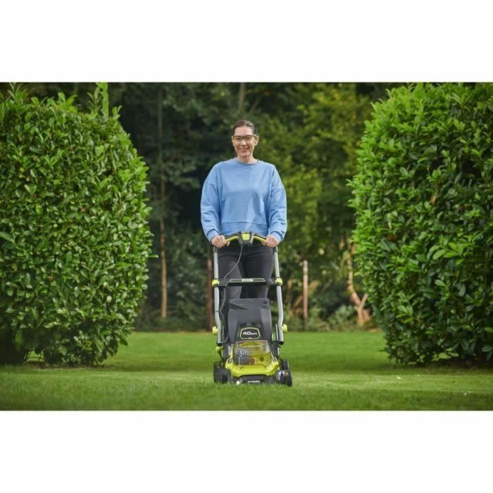 Ryobi RYO4892210233479 Cortacésped de empuje 18V, Corte Ø 40cm, Recogida y mulching, Incluye batería 5Ah y cargador 3