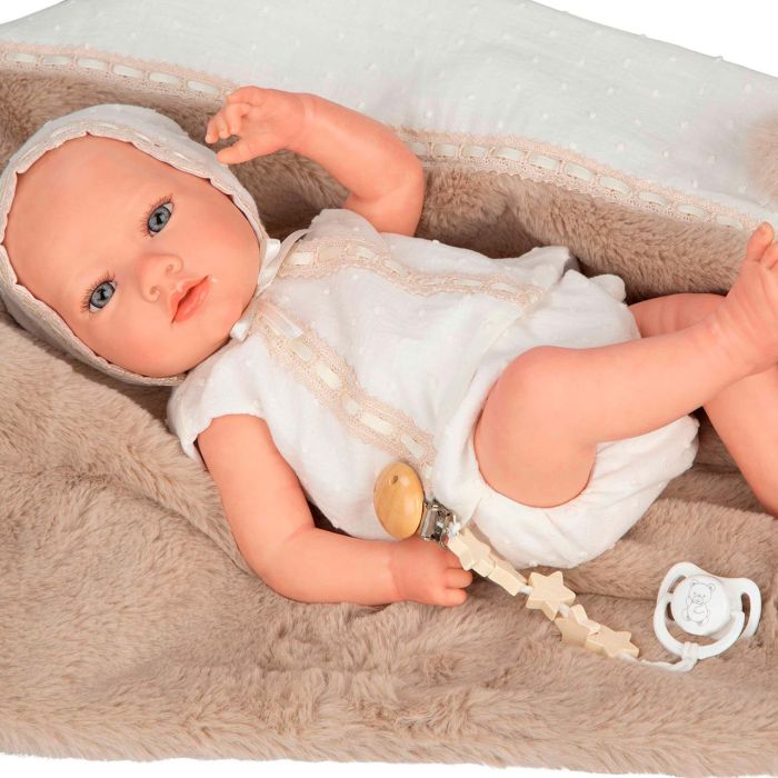 Muñecas Arias Muñeca Reborn Jade 38 cm con Manta, Cuerpo de Vinilo y Sexo Niña. Pelo Castaño, Recomendada +3 años. 3 Muñecas Arias Muñeca Reborn Jade 38 cm con Manta, Cuerpo de Vinilo y Sexo Niña. Pelo Castaño, Recomendada +3 años. 3