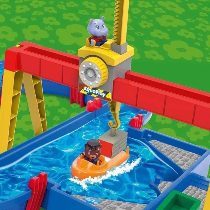 Aquaplay Port a Container - Circuito de Agua con Barco, Coche Anfibio, Grúa y Minifiguras - 104x90 cm para Niños 3+ Años 1