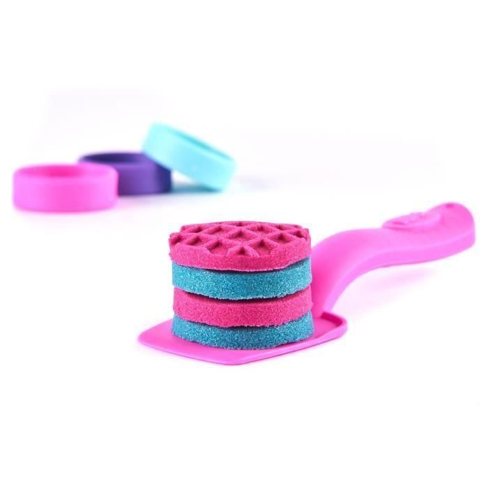 Spin Master 6065201 Kinetic Sand Set Pastelería Unicornio con Brillo y Neón, Moldes y Accesorios para Niños +3 Años 4 Spin Master 6065201 Kinetic Sand Set Pastelería Unicornio con Brillo y Neón, Moldes y Accesorios para Niños +3 Años 4