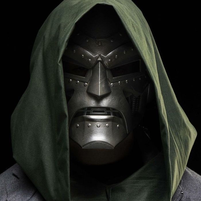 Hasbro HASG05865L0 Casco premium Doctor Doom para cosplay de adulto, serie Marvel Legends, a partir de 14 años 7