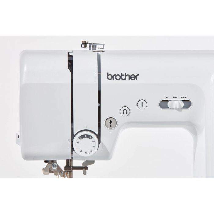 Brother FS70WTx Máquina de coser electrónica con 70 puntadas, enhebrador de agujas, pantalla LCD, brazo libre y amplio espacio de trabajo. 4 Brother FS70WTx Máquina de coser electrónica con 70 puntadas, enhebrador de agujas, pantalla LCD, brazo libre y amplio espacio de trabajo. 4