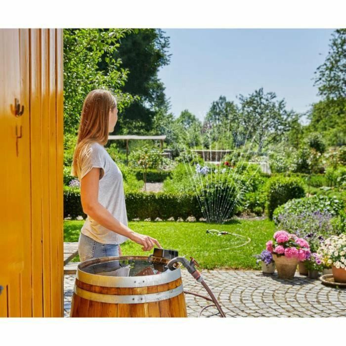 Gardena 2000/2 18V P4A Bomba para Colector de Agua de Lluvia con Batería 18V 2.5Ah y Cargador, 2000 l/h, 2.0 bar 4 Gardena 2000/2 18V P4A Bomba para Colector de Agua de Lluvia con Batería 18V 2.5Ah y Cargador, 2000 l/h, 2.0 bar 4