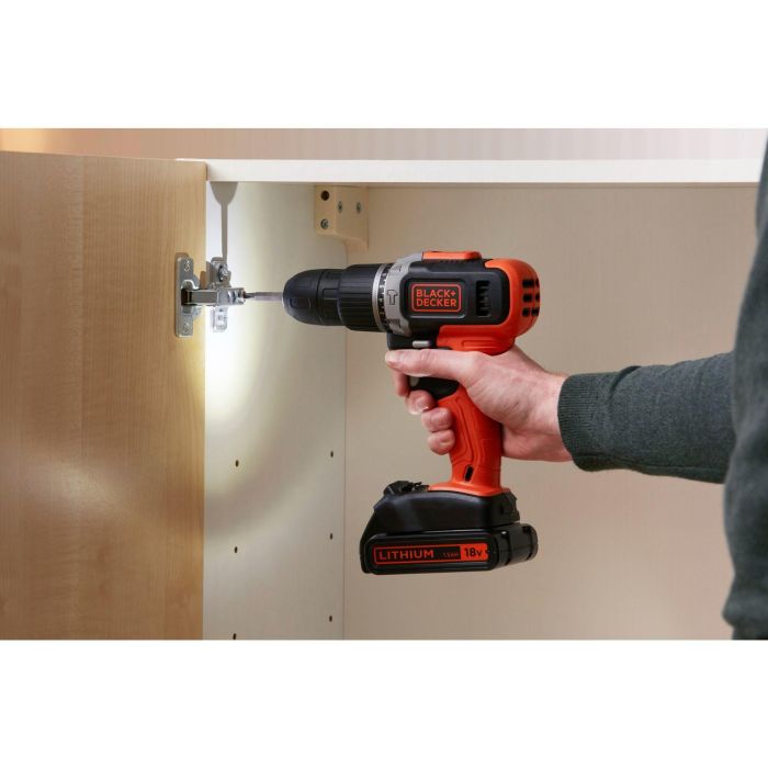 Black&Decker Akku-Schlagbohrschr. 18V 1.5Ah BCD003C1 8