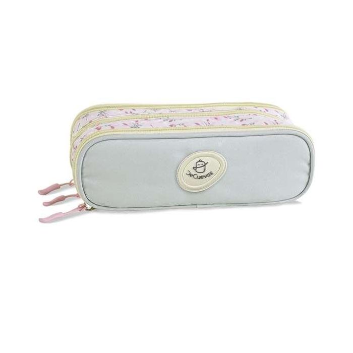 Estuche con tres compartimentos Estuche con tres compartimentos