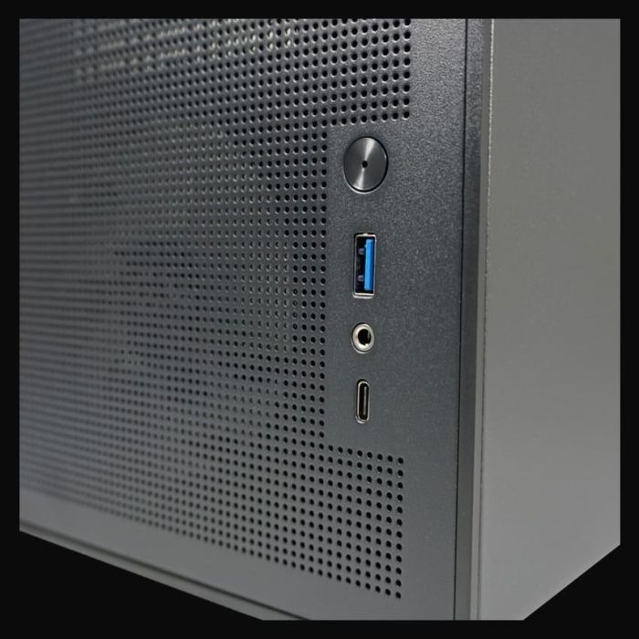 Midi LC-Power 716MB 4 Midi LC-Power 716MB 4