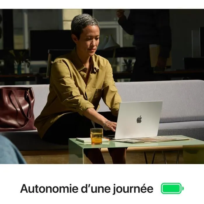 Apple MacBook Pro M4 Pro 14" 24 GB RAM 1 TB SSD CPU 14 núcleos GPU 20 núcleos Negro espacial MX2J3FNA 4