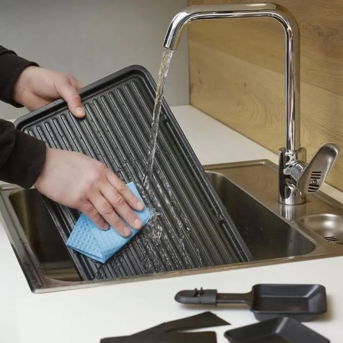 Severin RG9670 Raclette para 8 personas, Placa de Cocción Antiadherente Grande 41,7 x 26,3 cm, 1400 W, Negra 3 Severin RG9670 Raclette para 8 personas, Placa de Cocción Antiadherente Grande 41,7 x 26,3 cm, 1400 W, Negra 3