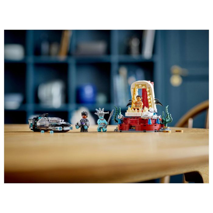 LEGO Marvel Avengers Sala del Trono del Rey Namor, Juego de Construcción, 355 Piezas, 7+ Años