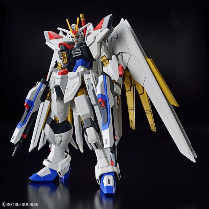 Maqueta HGCE 1/144 Mighty Strike Freedom Gundam 1