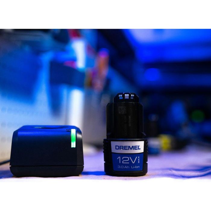 Dremel 12V3 Batería de iones de litio 12V 3Ah para herramientas múltiples inalámbricas 8240 y 8260 - Rendimiento mejorado 3 Dremel 12V3 Batería de iones de litio 12V 3Ah para herramientas múltiples inalámbricas 8240 y 8260 - Rendimiento mejorado 3