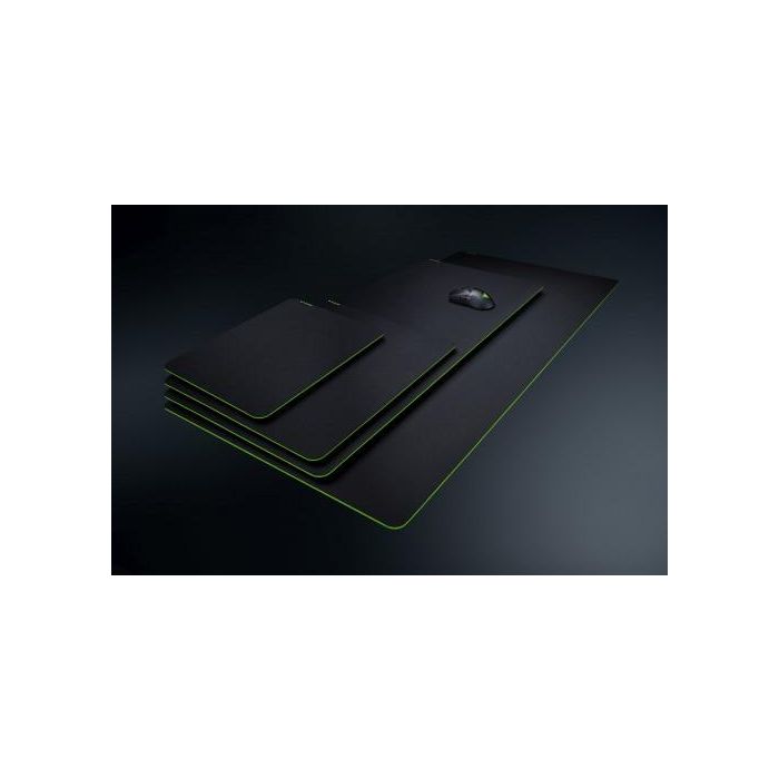 Razer Gigantus V2 - 3XL Alfombrilla de ratón para juegos, 1200x550 mm, Negro/Verde, RZ02-03330500-R3M1, Bordes contra enrollamiento, Base antiderrapante 1 Razer Gigantus V2 - 3XL Alfombrilla de ratón para juegos, 1200x550 mm, Negro/Verde, RZ02-03330500-R3M1, Bordes contra enrollamiento, Base antiderrapante 1