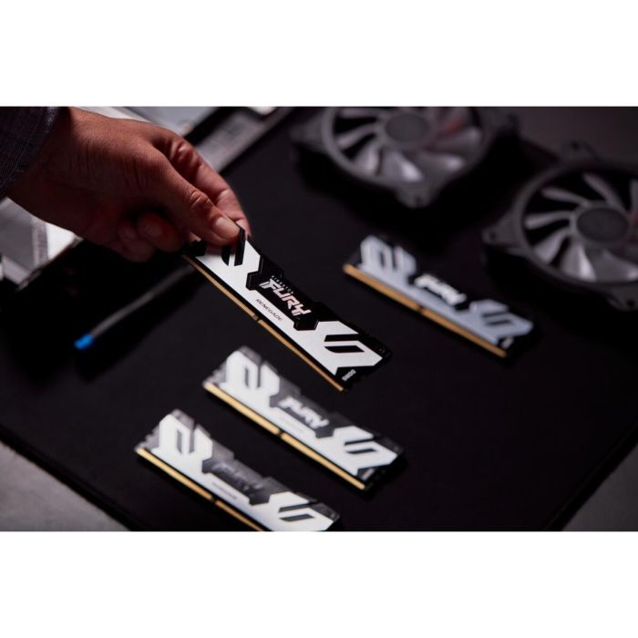 Kingston 96GB 6000MT/s DDR5 CL32 DIMM Kit de 2 FURY Renegade Silver XMP 8 Kingston 96GB 6000MT/s DDR5 CL32 DIMM Kit de 2 FURY Renegade Silver XMP 8