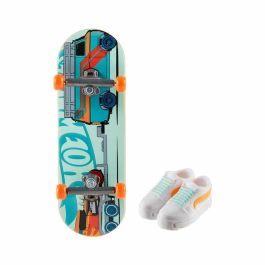 Mini monopatin hot wheels. incluye zapatos. 10 cm - modelos surtidos