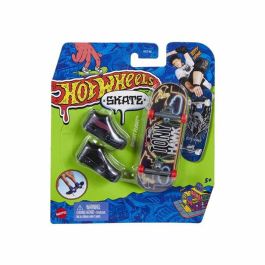 Mini monopatin hot wheels. incluye zapatos. 10 cm - modelos surtidos