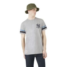 Camiseta de Manga Corta Hombre New Era Heritage Stripe New York Yankees Gris Gris claro Precio: 28.9500002. SKU: S6430941