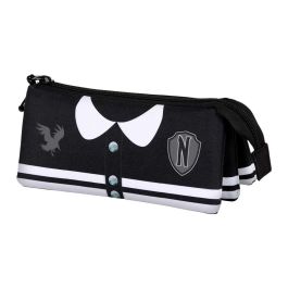 Portatodo Triple FAN 2.0 Varsity Wednesday Miércoles Negro Precio: 12.50000059. SKU: B1GDCHJZNM