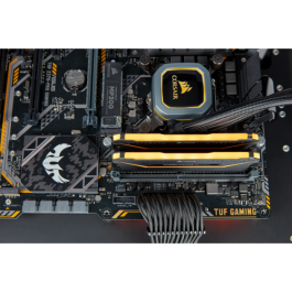 Corsair Vengeance CMW32GX4M2E3200C16-TUF módulo de memoria 8 GB 1 x 8 GB DDR4 3600 MHz