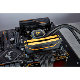 Corsair Vengeance CMW32GX4M2E3200C16-TUF módulo de memoria 8 GB 1 x 8 GB DDR4 3600 MHz