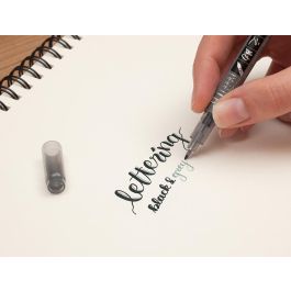 Rotulador Tombow Fudenosuke Tinta Base De Agua Doble Punta Blanda Color Gris-Negro