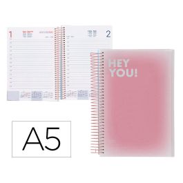 Agenda Espiral Liderpapel Gazi A4 2025 Dia Pagina Color Rosa Papel 70 gr Precio: 19.2994997338. SKU: B1ERYWKTPX