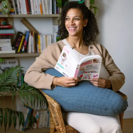 Beaba Big Flopsy Almohada de Maternidad Flor de Algodón Gris Mineral - AABUX79155