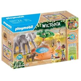 Playmobil Wiltopia: Elefante en la Charca – Juego de Construcción con Elefante, Antílope, Facóquero y Figuras – Niños 4+ Años