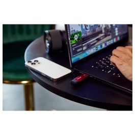 Kingston 2TB SSD Portable Dual USB-A/C Hasta 1050MB/s USB 3.2 Gen 2 Negro Rojo