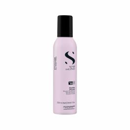 Alfaparf Milano Style & Care Mousse Moldeadora Para Todo Tipo De Cabello 250 mL Alfaparf Milano Style & Care Mousse Moldeadora Para Todo Tipo De Cabello 250 mL