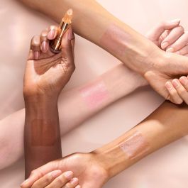 Pintalabios Catrice GLAM IN GOLD GLOW Nº 010 3,5 g