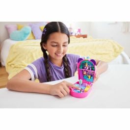 Polly Pocket HWN95 Set de Juego temático Panda Bubble Tea con 2 minifiguras y figura de panda