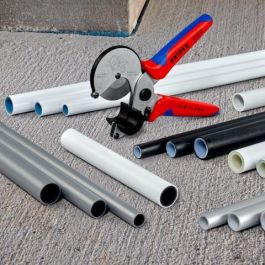Knipex Tijeras para tubos, para Plástico y Aluminio, Negro/Azul/Rojo, corte hasta 2,6 cm, 210 mm