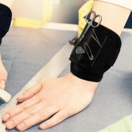 Je cherche une Idee Brazalete Magnético para Herramientas y Clavos con Velcro Ajustable