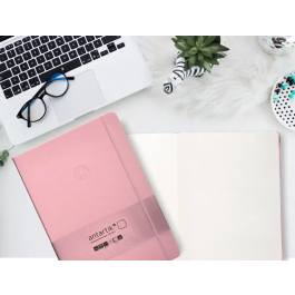Antartik Cuaderno A4 Tapa Dura, 100 Hojas Lisas, Rosa Pastel, Gomilla, Marca Antartik Notes