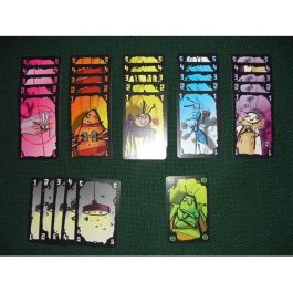 Devir Juego Polilla Tramposa - ¡Ganará quien antes se deshaga de sus cartas! Juego de mesa familiar a partir de 7 años