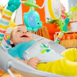 Bright Starts BRI0074451130708 Transat Paraíso Juguetón, con Vibraciones Relajantes y Juguetes Interactivos para Bebés 0-6 Meses Bright Starts BRI0074451130708 Transat Paraíso Juguetón, con Vibraciones Relajantes y Juguetes Interactivos para Bebés 0-6 Meses