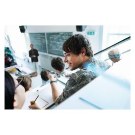 Philips DVT4115 VoiceTracer - Grabadora de Voz Digital, USB-C, Grabación 36h, MP3/WAV, Micrófono Omnidireccional, Memoria 8GB, Pantalla LCD, Compatible PC/Mac