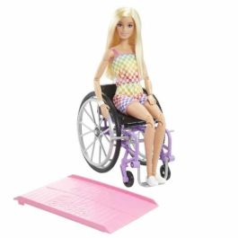 Barbie - silla de ruedas rubia de Barbie - muñeca - 3 años y + + Precio: 42.58999987. SKU: B15RXP4YA6