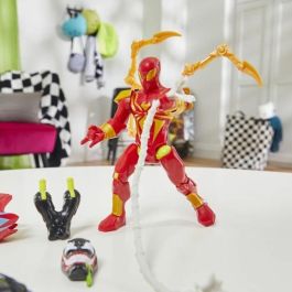 Hasbro HASF92175X0 - Figura articulada Iron Spider Deluxe MixMashers, 12 cm, personalizable con accesorios, Marvel, 4+ años