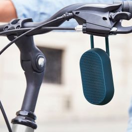 Lexon altavoz bluetooth con bateria recargable y resistente al agua mino t 5w azul oscuro Lexon altavoz bluetooth con bateria recargable y resistente al agua mino t 5w azul oscuro