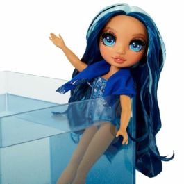 Rainbow High LIT0035051507307 Muñeca de moda articulada Swim & Style Skyler Azul 27 cm con Bañador + Pareo para 4+ años