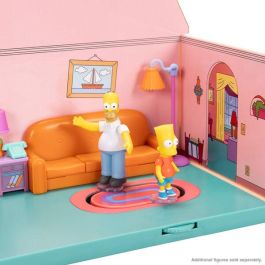 JAKKS PACIFIC Playset Diorama Sala de Estar Los Simpson con Sofá y Alfombra Interactivos para recrear escenas de la serie
