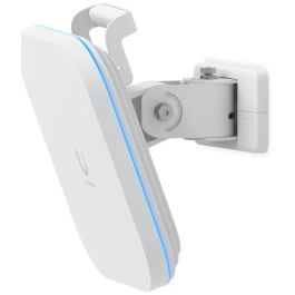 Ubiquiti E7-Campus Wireless AP WIFI7 BE9200 4x4 Outdoor 10 GbE UniFi